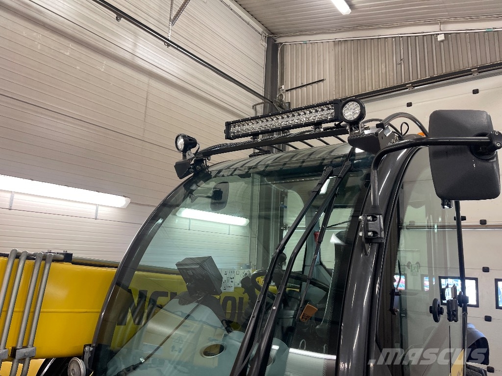 New Holland TH 7.42 Elite med hitchdrag Kurottajat