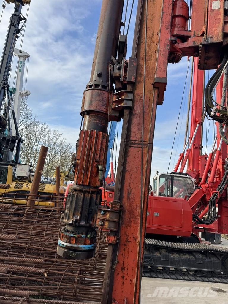 Delmag D12 مثاقيب ثقيلة