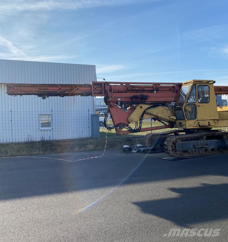Delmag D12 مثاقيب ثقيلة