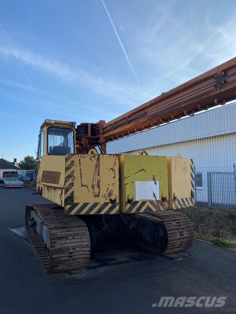 Delmag D12 مثاقيب ثقيلة