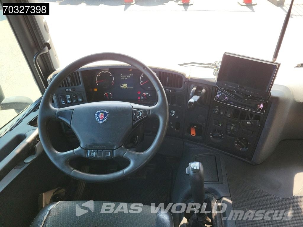 Scania P400 6X4 HMF 1444-Z2 Crane Remote Full Steel Manua Camiones bañeras basculantes o volquetes