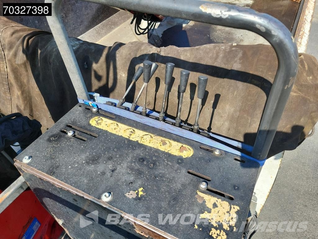 Scania P400 6X4 HMF 1444-Z2 Crane Remote Full Steel Manua Camiones bañeras basculantes o volquetes