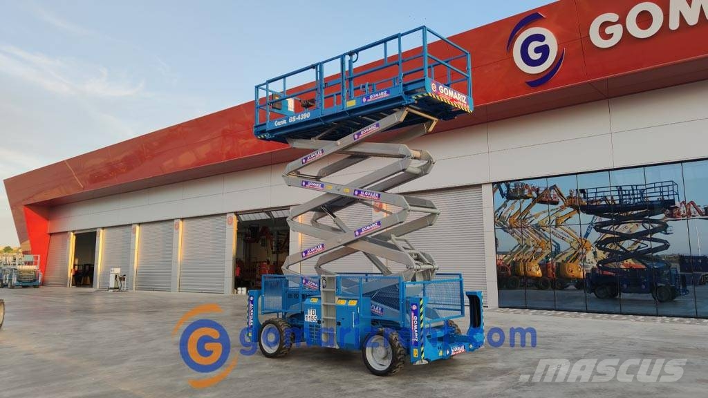 Genie GS 4390 Scissor lifts
