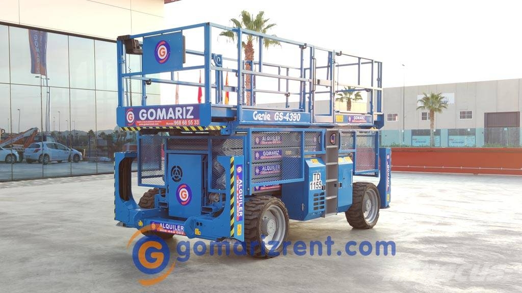 Genie GS 4390 Scissor lifts