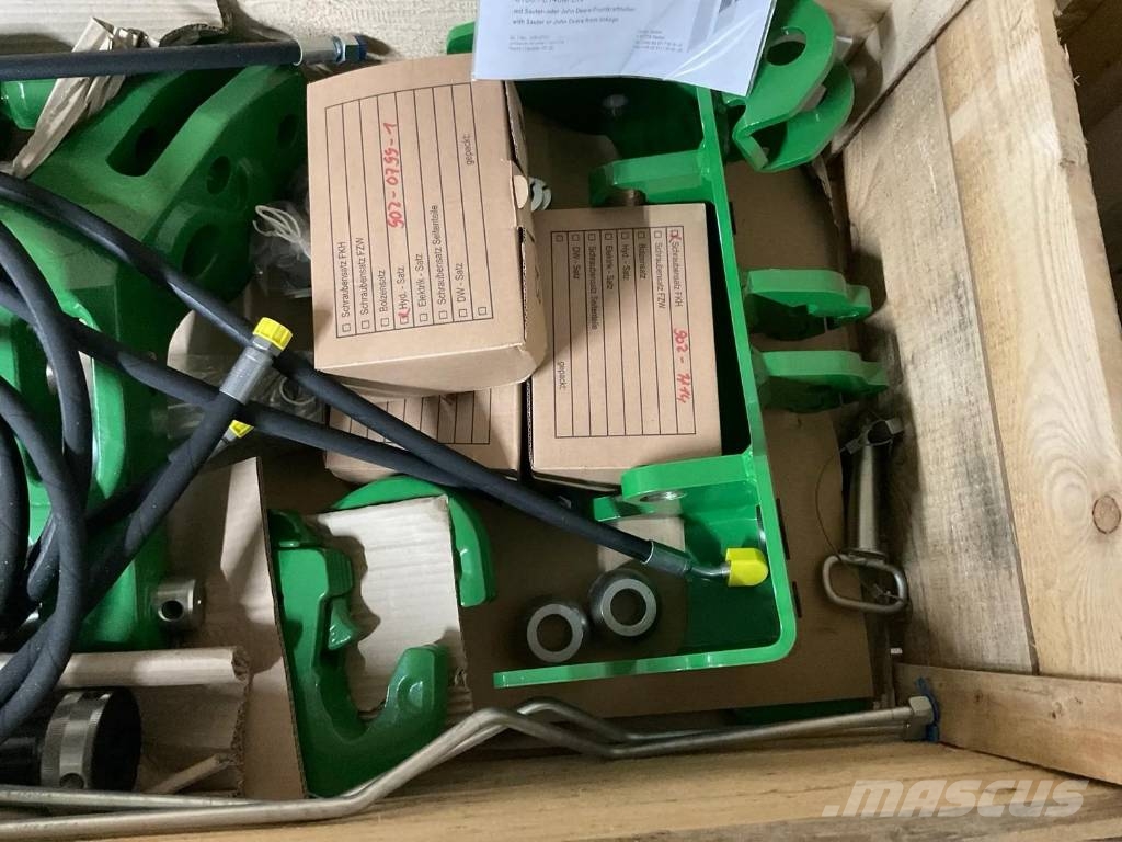 John Deere Sauter Fronthef en frontaftakas NIEUW! € 4.050,- Lisävarusteet ja komponentit