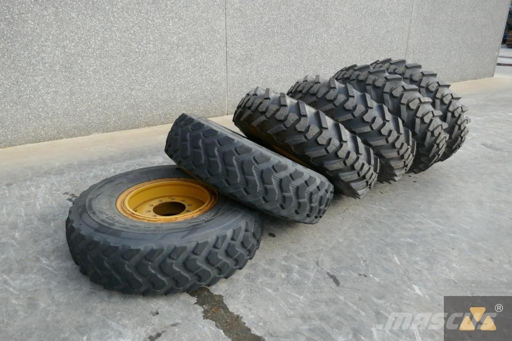 CAT 252-0714 Llantas