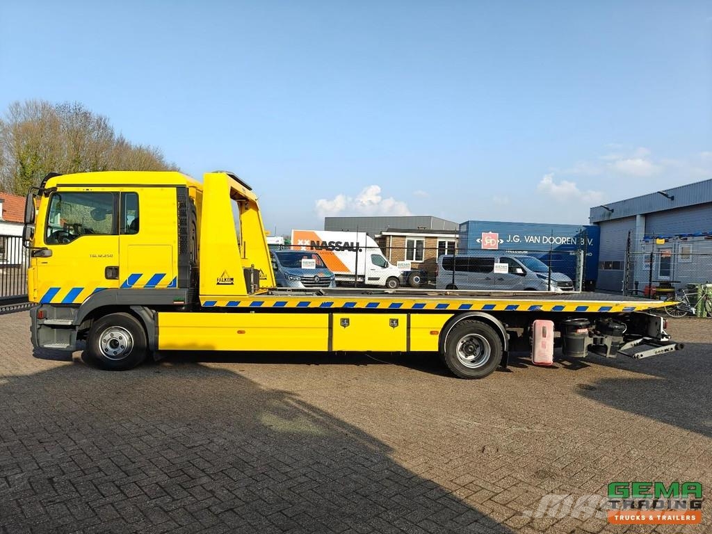 MAN TGL 12.250 4x2 Euro6 Sleeping Cab (5-person) 4x2 E Šleperi za vozila