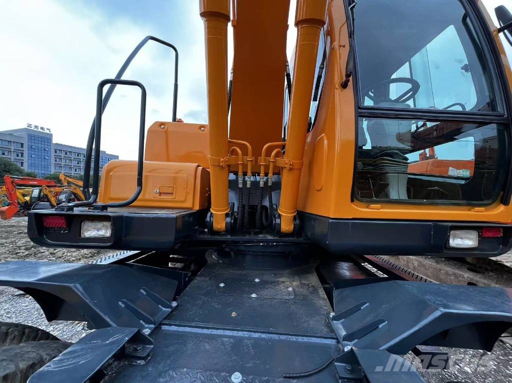 Hyundai 150w-9S Gumikerekes kotrók