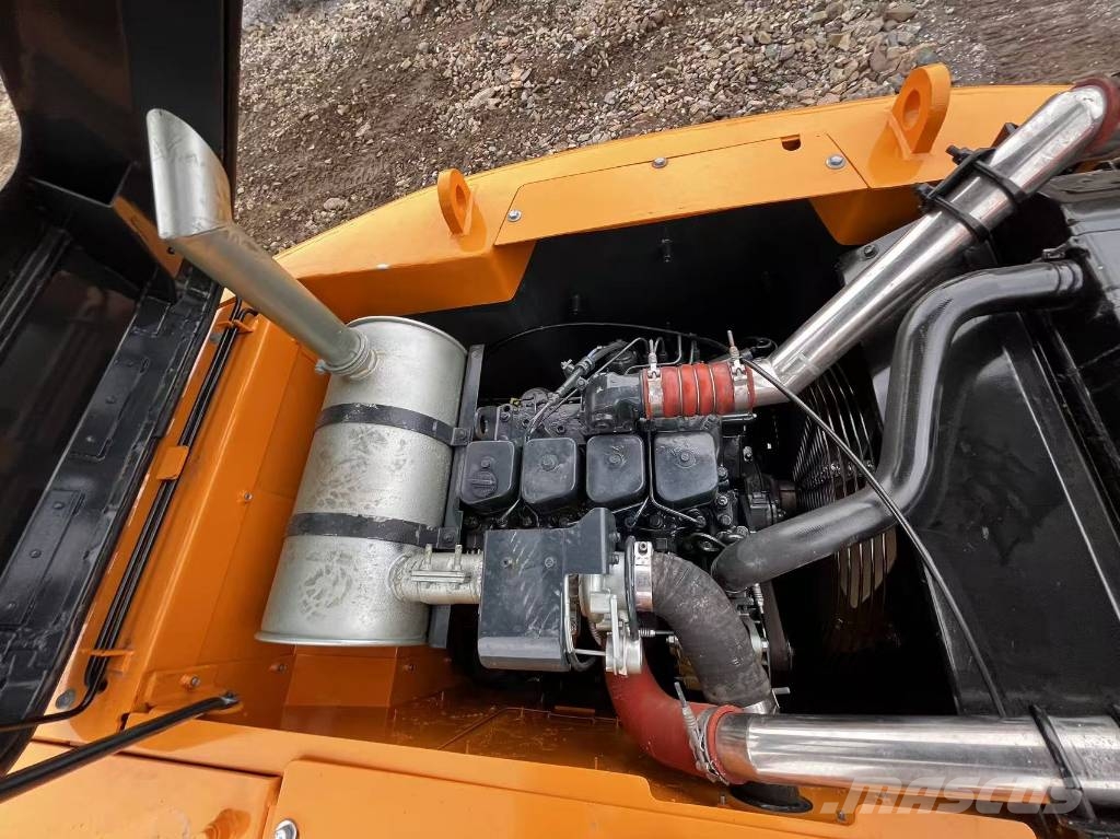 Hyundai 150w-9S Gumikerekes kotrók