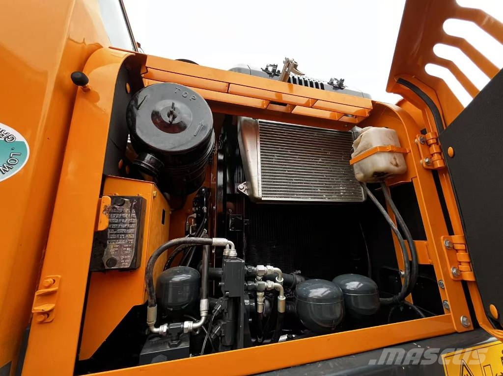 Hyundai 150w-9S Gumikerekes kotrók