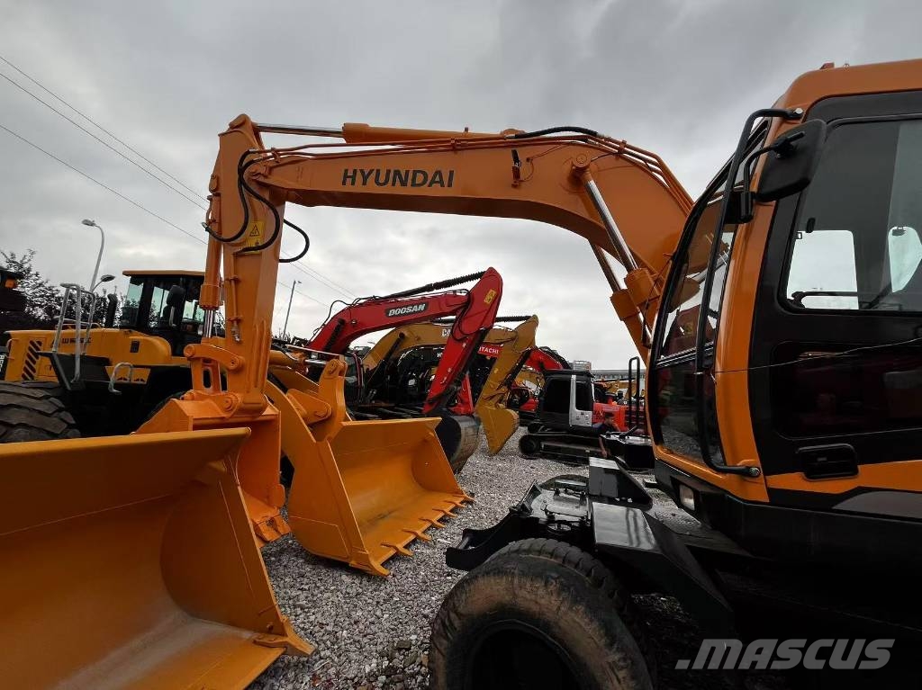 Hyundai 150w-9S Gumikerekes kotrók