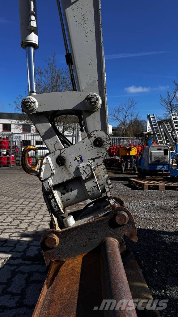 Takeuchi TB 240 Miniescavadeiras < 7t (Mini escavadeiras)