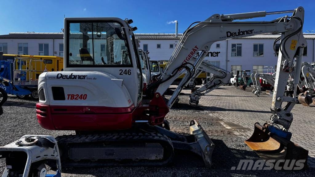 Takeuchi TB 240 Miniescavadeiras < 7t (Mini escavadeiras)