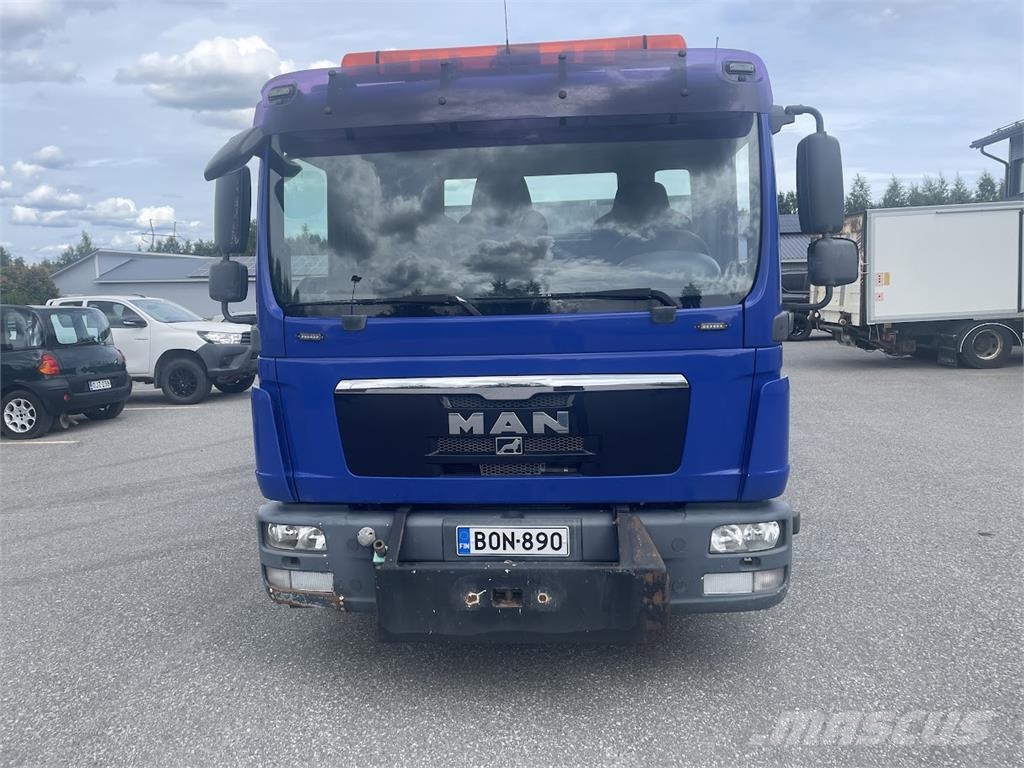 MAN TGL 8.150 4x2 Camiones polibrazo