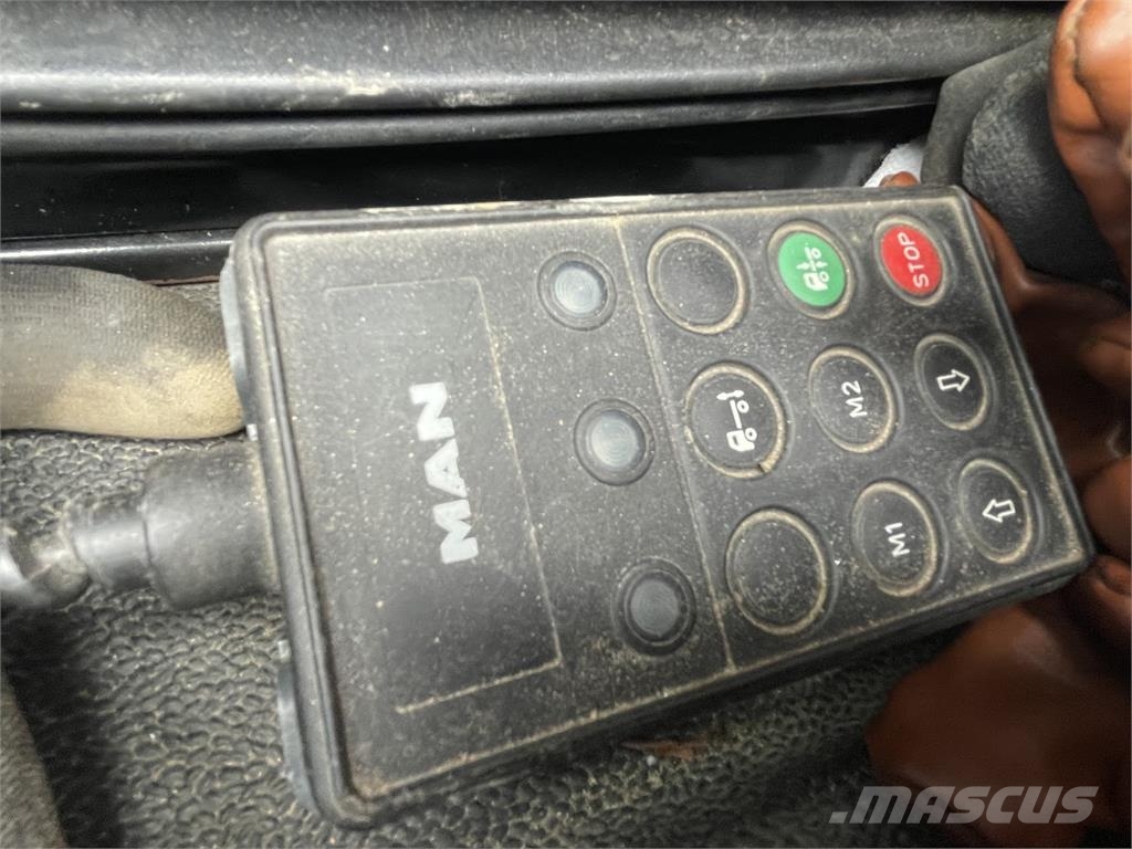 MAN TGL 8.150 4x2 Camiones polibrazo