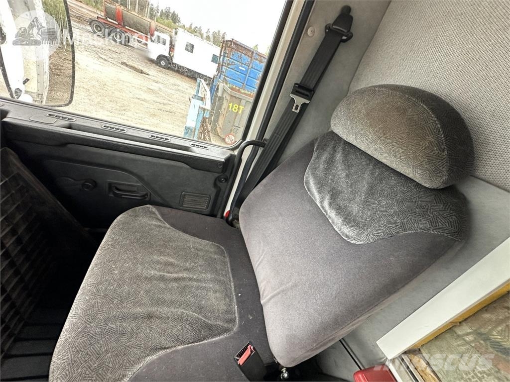 Scania G93 ML 4X2L Camiones de ganado