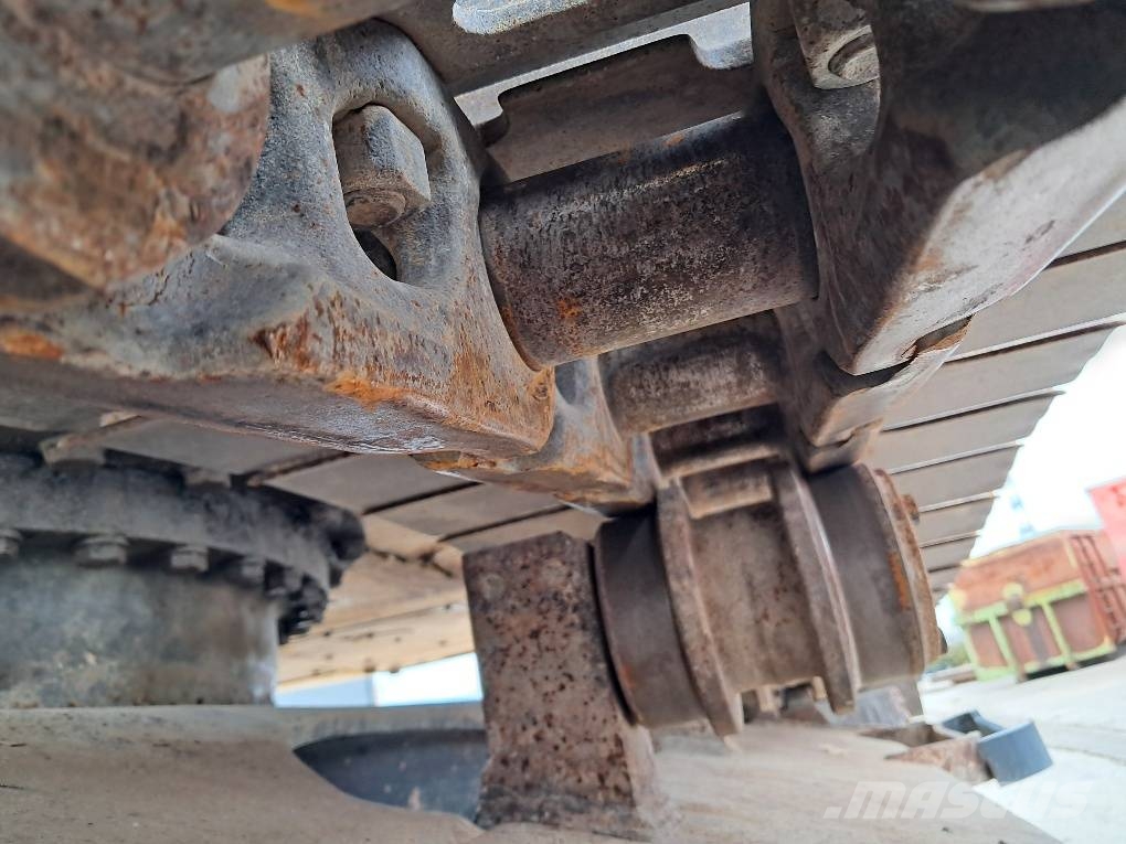 Komatsu HB365LC-3 Hybrid Pelle sur chenilles