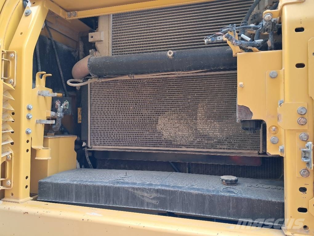Komatsu HB365LC-3 Hybrid Pelle sur chenilles
