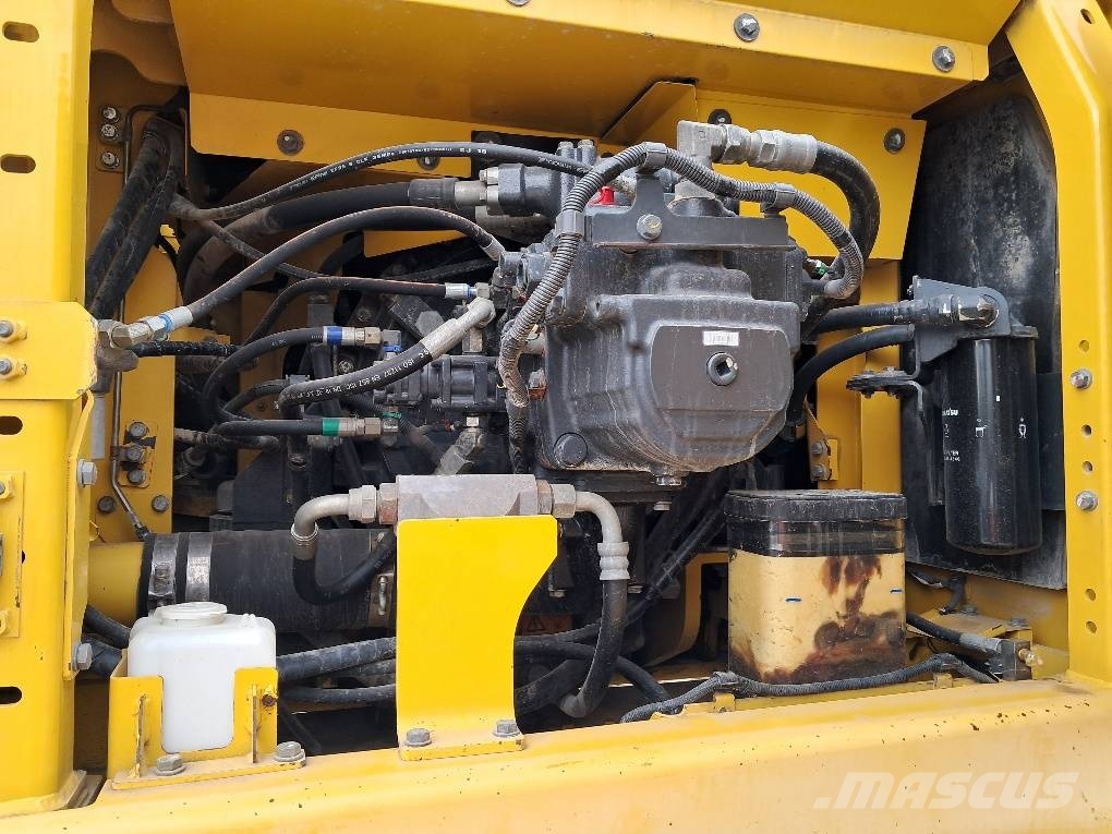 Komatsu HB365LC-3 Hybrid Pelle sur chenilles