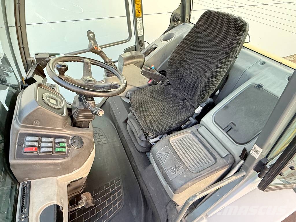 Wacker Neuson Kramer 8095 4 Wheel Steering / Bucket + Forks Kolesové nakladače