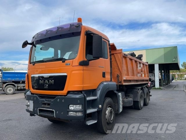 MAN MAN TGS 26.360 / Jonsered J 1090 شاحنات قلابة