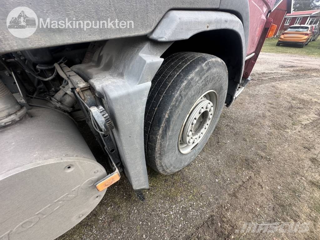 Volvo FM 12 工程吊钩车