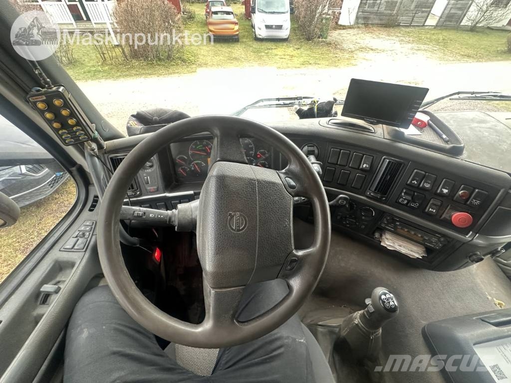 Volvo FM 12 工程吊钩车
