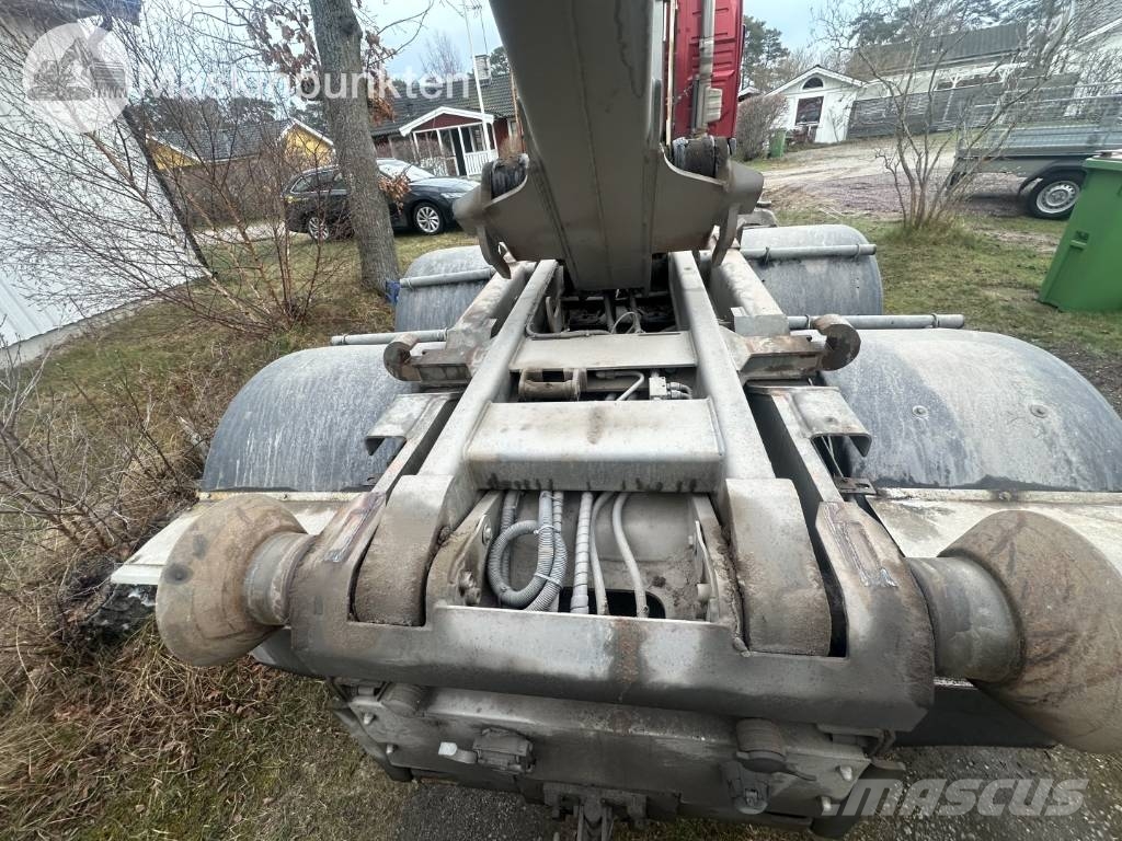 Volvo FM 12 工程吊钩车