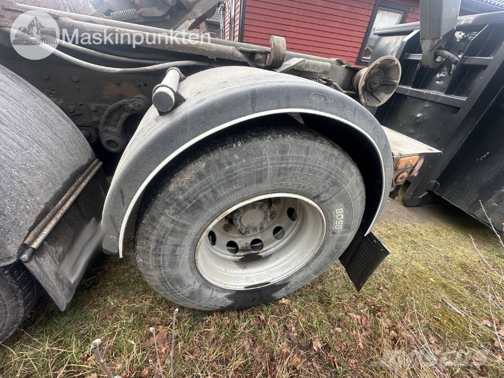 Volvo FM 12 工程吊钩车