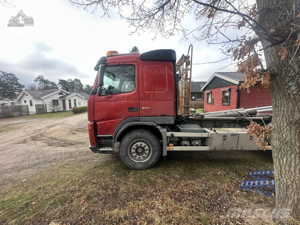 Volvo FM 12 工程吊钩车