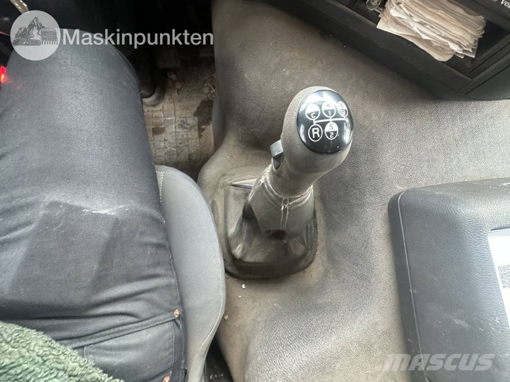 Volvo FM 12 工程吊钩车