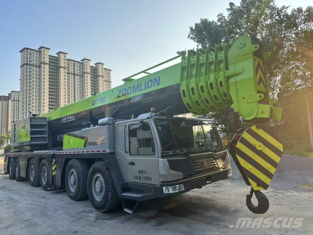 Zoomlion QAY180 全地面起重机︳移动式起重机