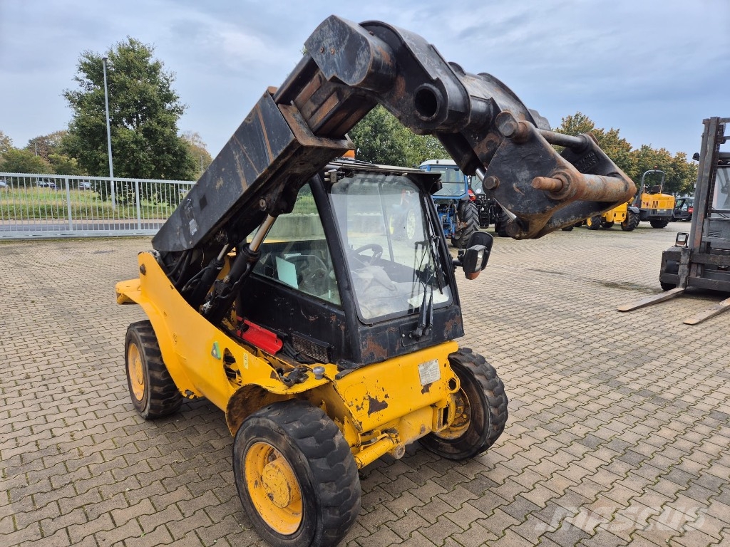JCB 520-40 Teleskoplader / Telelader / Lader - DEFEKT Teleskoplader