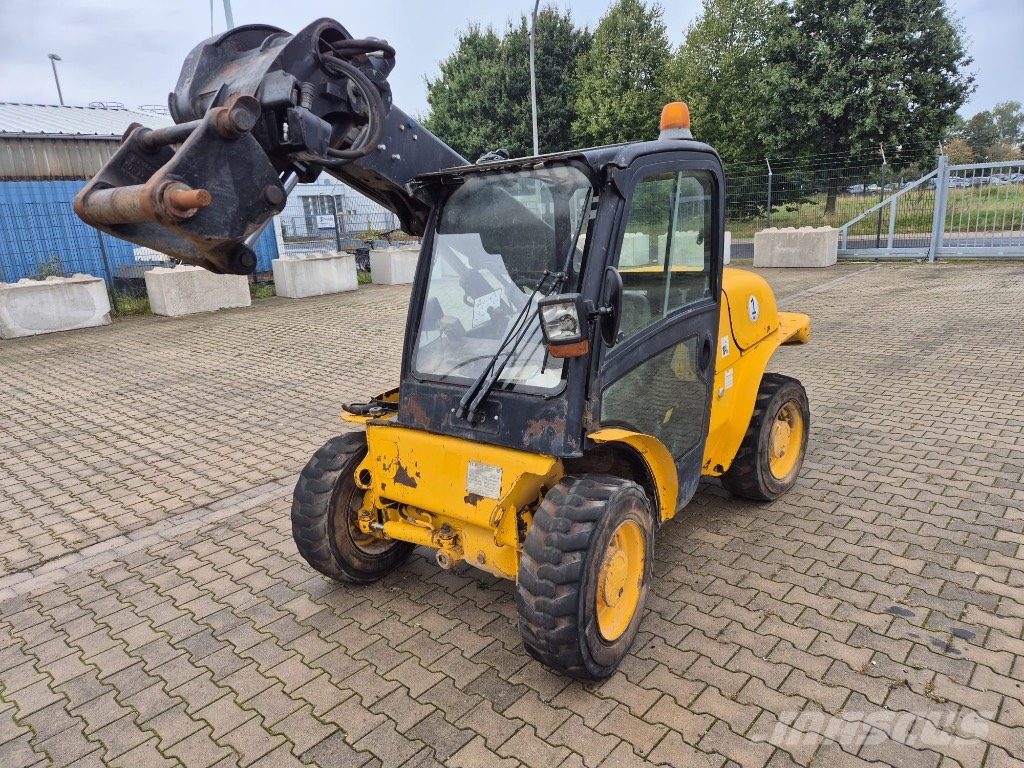 JCB 520-40 Teleskoplader / Telelader / Lader - DEFEKT Teleskoplader