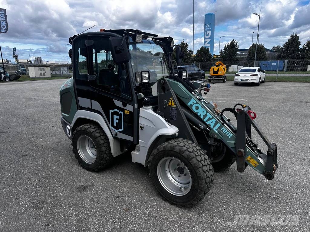Kramer 14.5 Frontālie iekrāvēji un ekskavatori