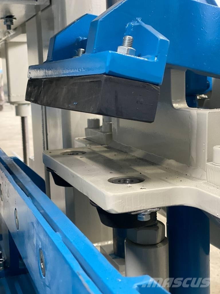 Metalika RVP-2000 Automatic concrete block machine Betono akmens klojimo technika
