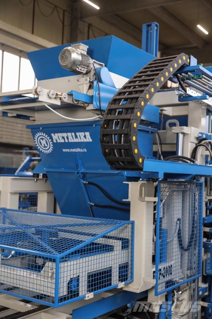 Metalika RVP-2000 Automatic concrete block machine Betono akmens klojimo technika