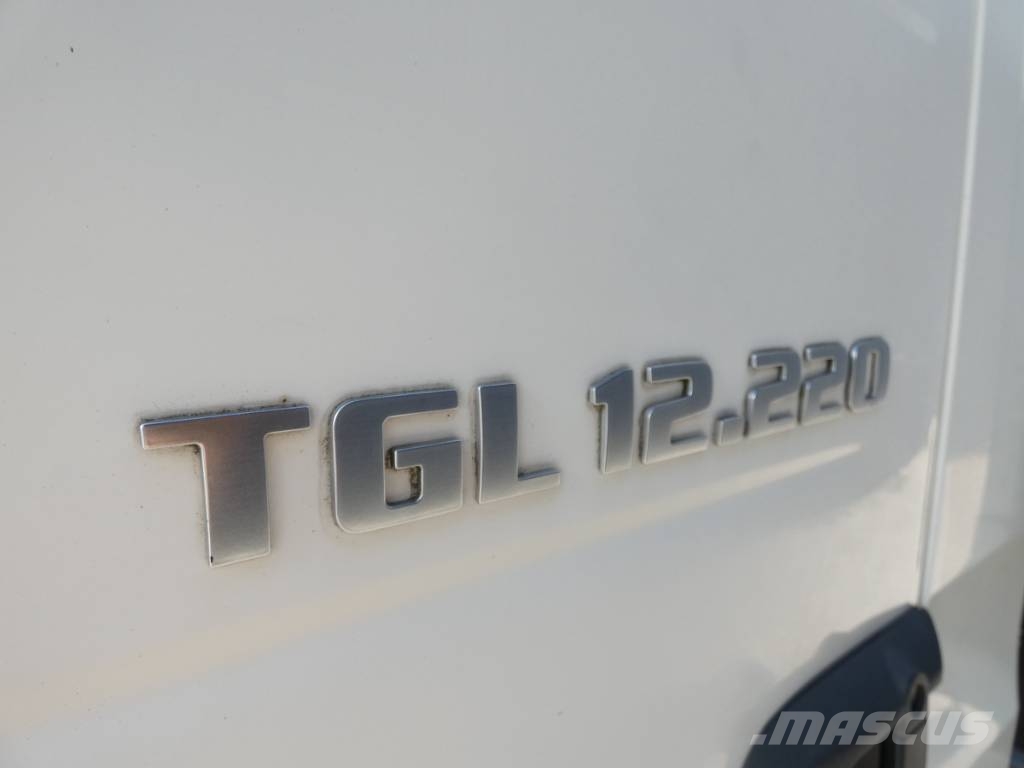 MAN TGL 12.220 Camiones de cama baja