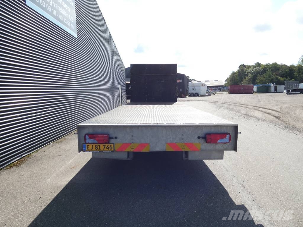 MAN TGL 12.220 Camiones de cama baja