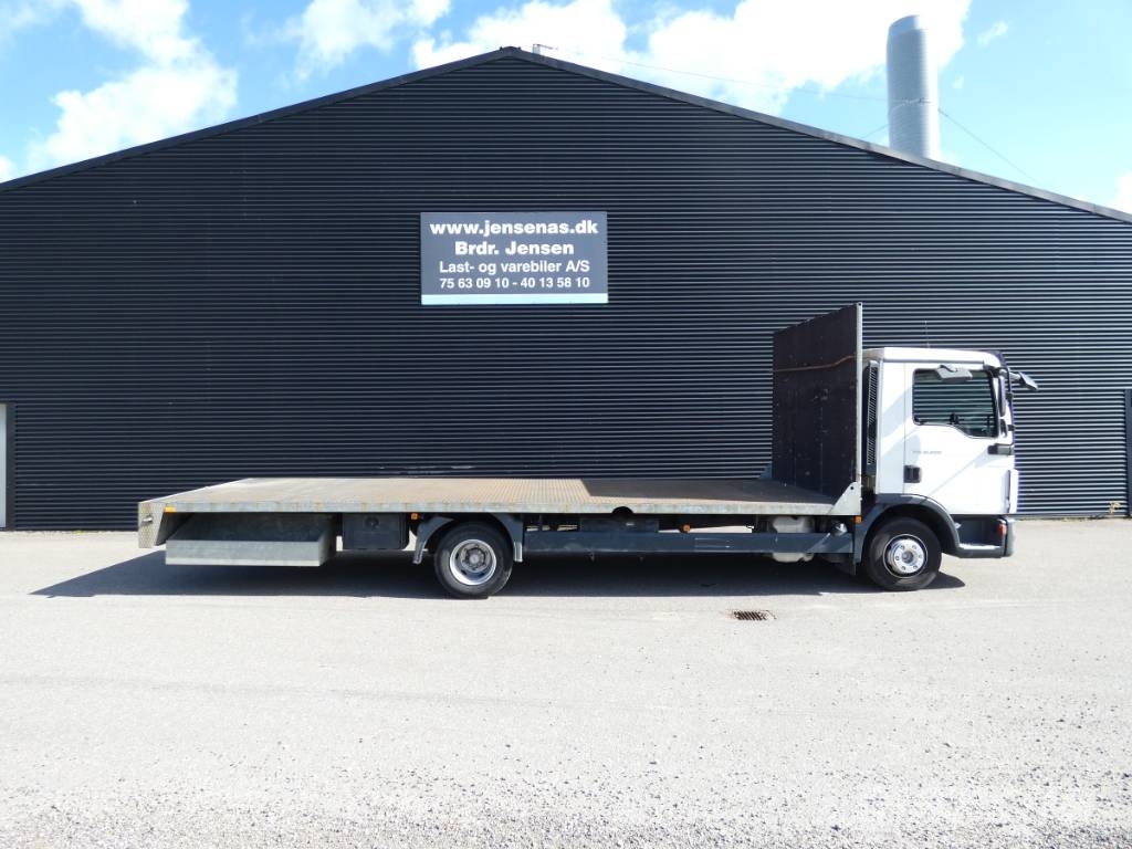 MAN TGL 12.220 Camiones de cama baja