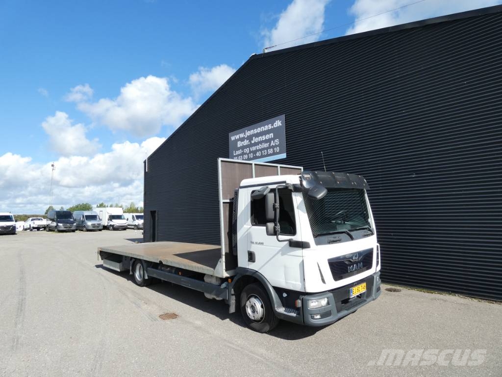 MAN TGL 12.220 Camiones de cama baja
