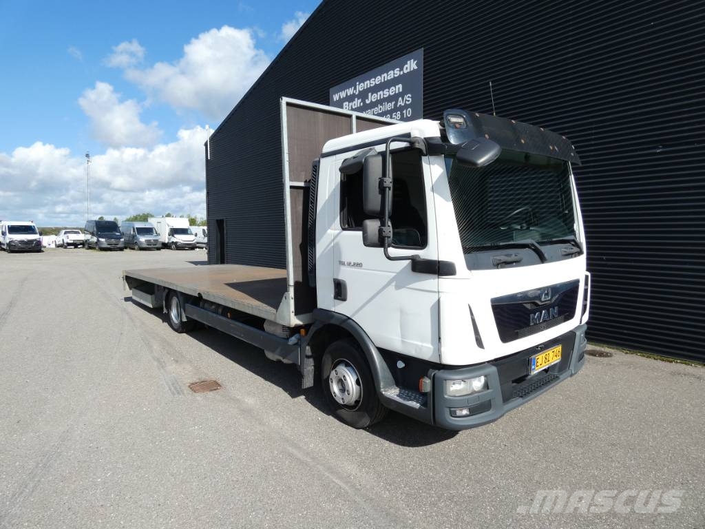 MAN TGL 12.220 Camiones de cama baja