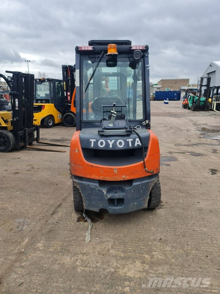 Toyota 02-8 FGF 25 LPG vozíky