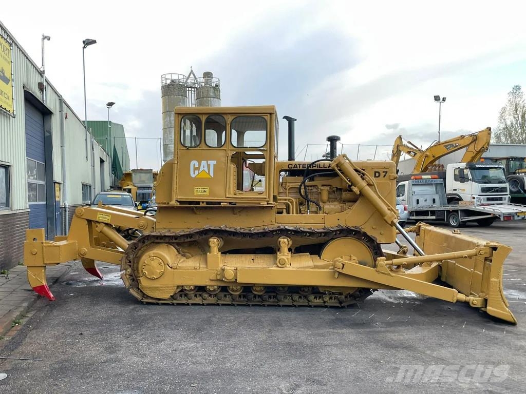 CAT D7 Dozer + Ripper Engine Good Condition 履帶推土機