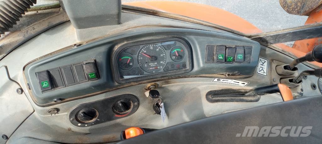 Fiat FB  200.2 Retrocargadoras