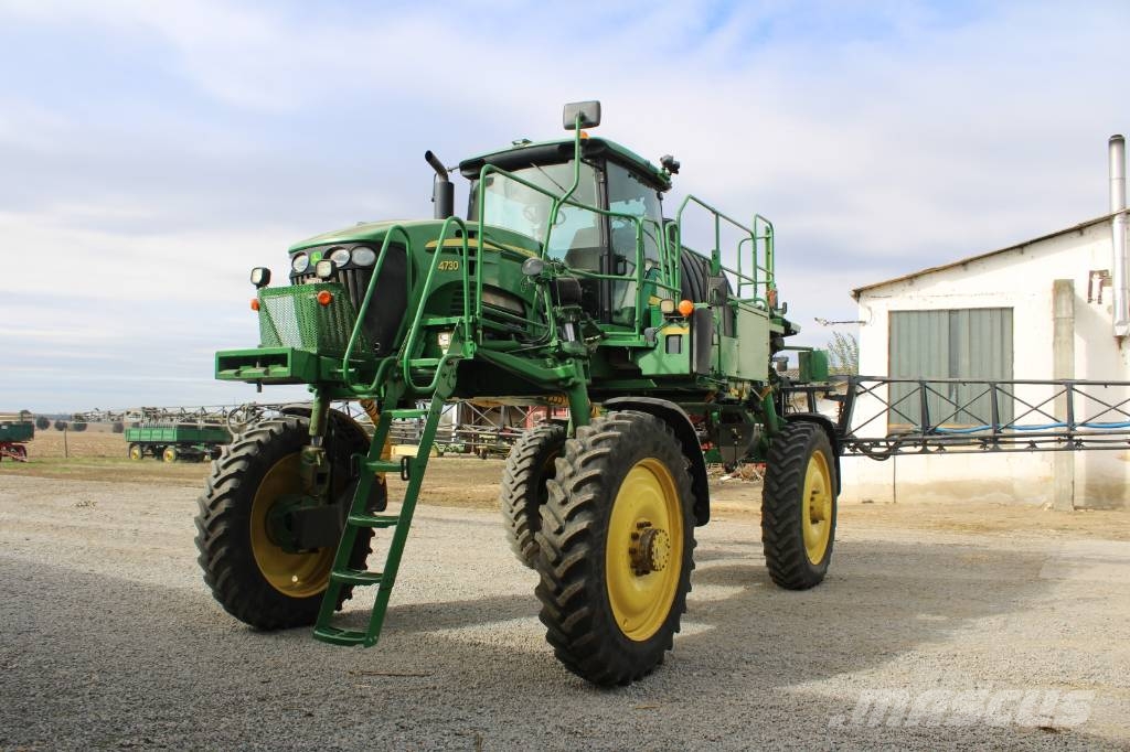 John Deere 4730 رشاشات ذاتية الحركة
