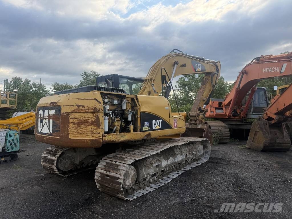 CAT 320DL | 2010 | 9,000hrs | INBOUND JEDDAH Rupsgraafmachines