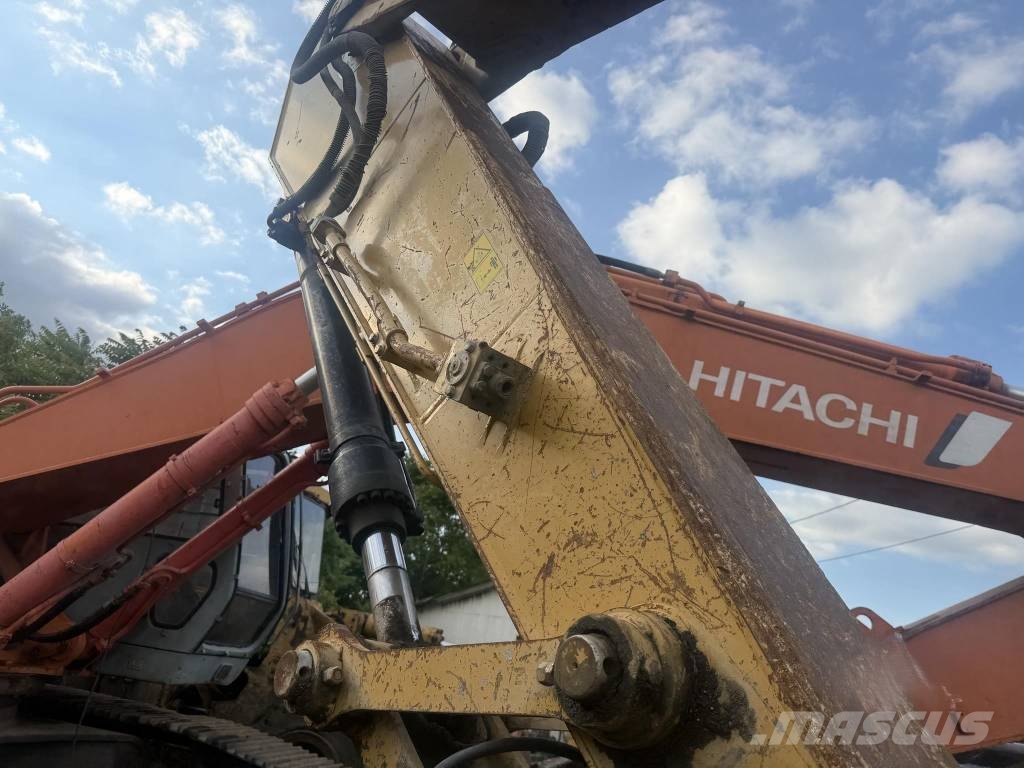 CAT 320DL | 2010 | 9,000hrs | INBOUND JEDDAH Rupsgraafmachines