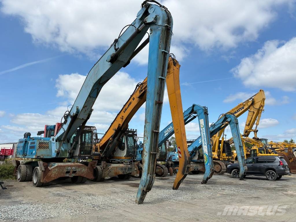 Fuchs MHL 360 Waste / industry handlers