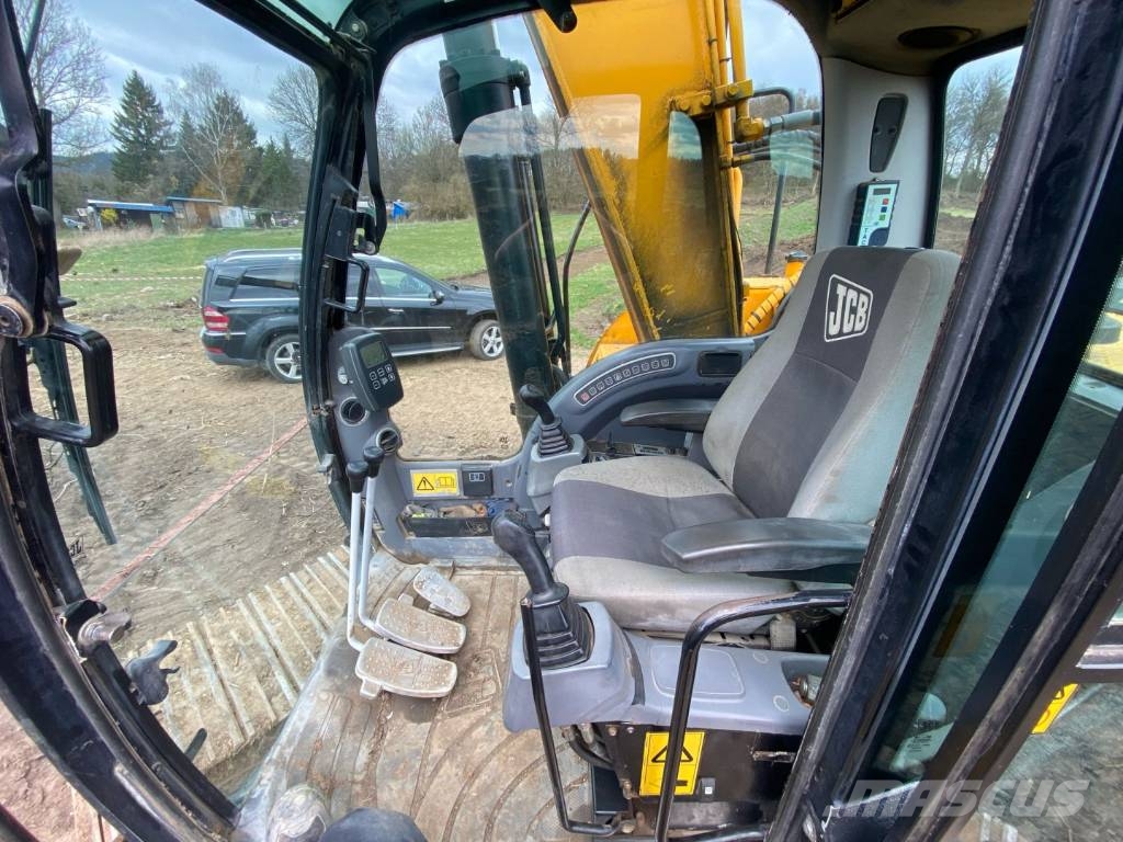 JCB 220 LC Pásové rýpadlá